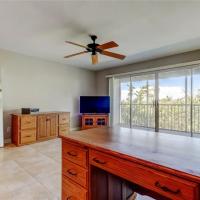 Step inside this BEAUTIFUL 3 bedroom, 3 bath, Move-in-Ready townhome situated near the Intracoastal Waterway in the highly sought-after, park-like setting of the Tara Cay South community. - Image# 5