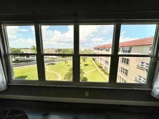 9950 62nd Ter N Apt 408, Saint Petersburg, FL 33708 - Image# 20